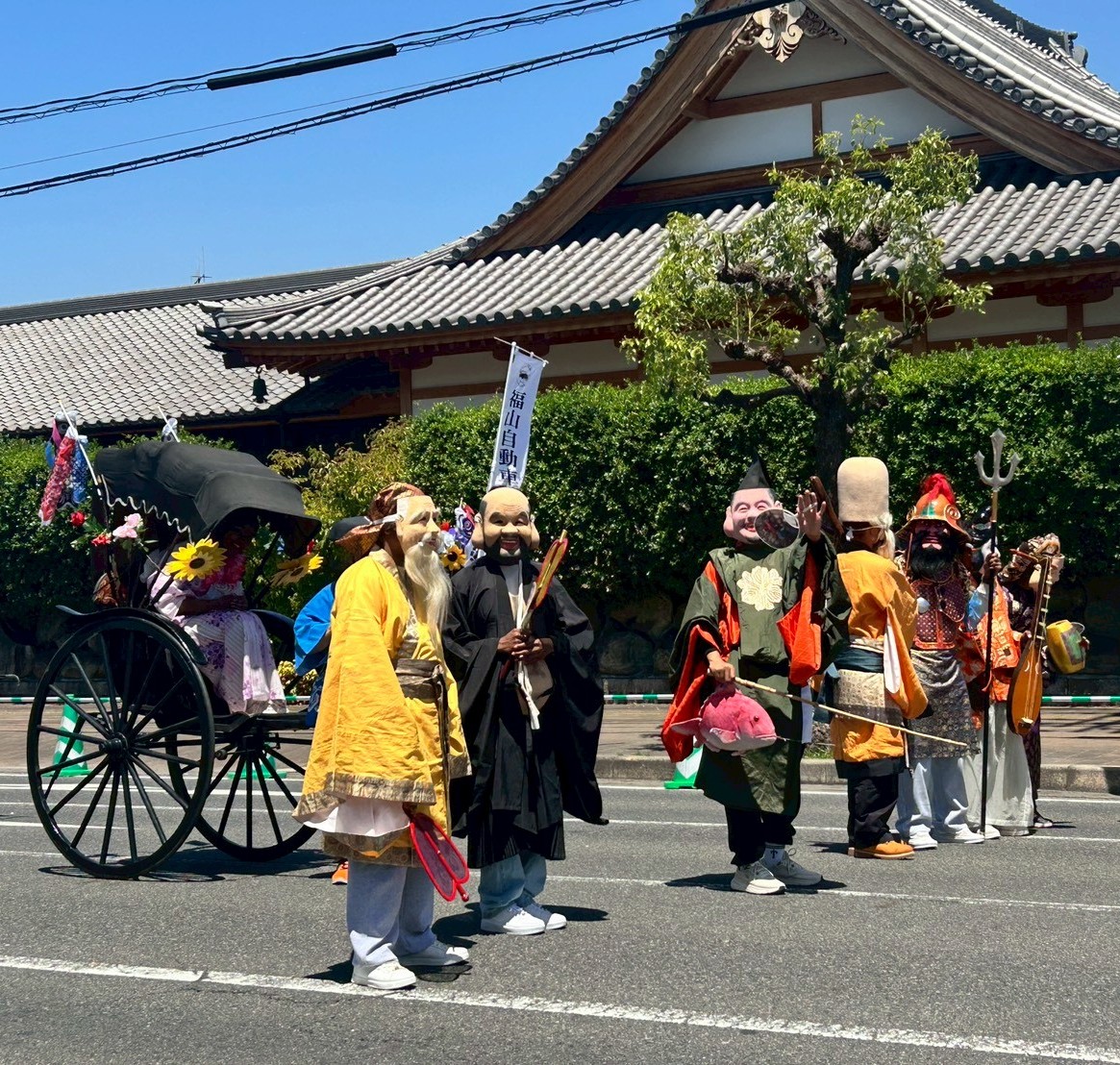 福山ばら祭の様子
